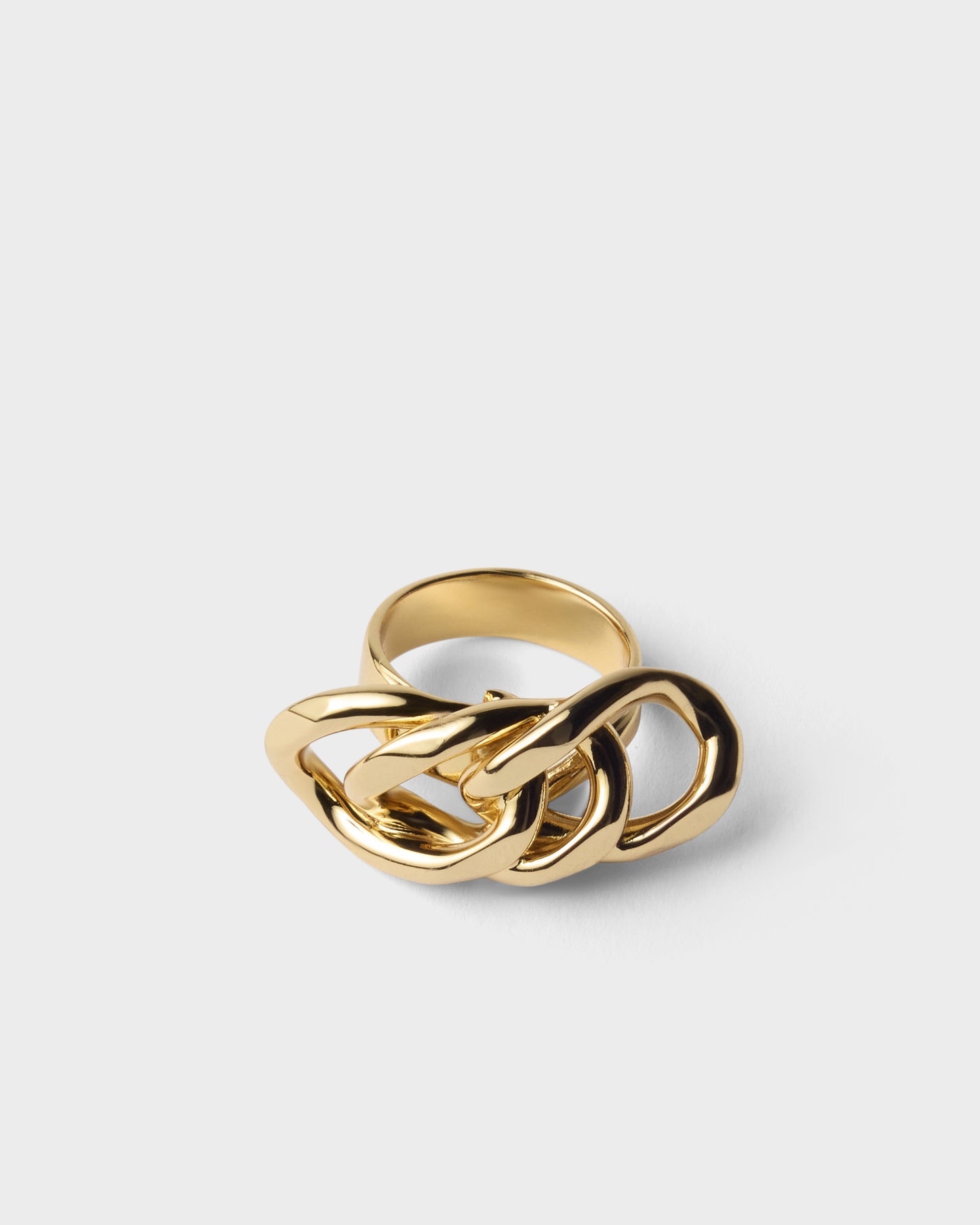 Chain essential ring