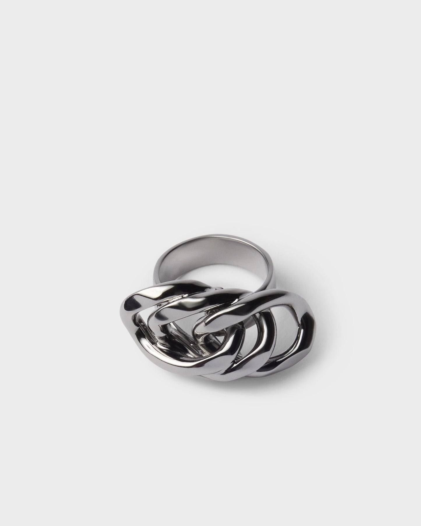 Chain essential ring